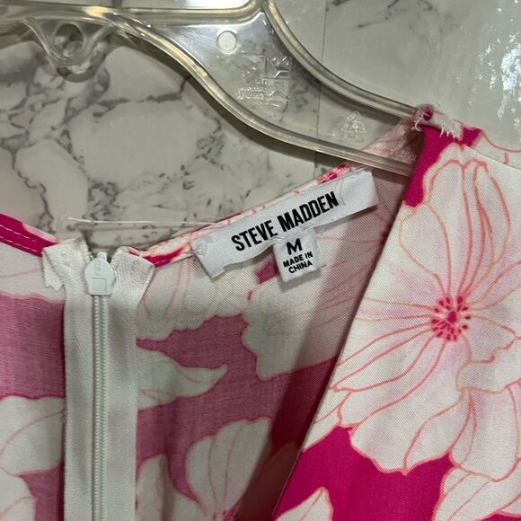 STEVE MADDEN Floral Ruffle Romper Size M - Picture 2 of 9